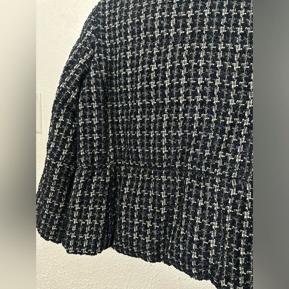 Ann Taylor Navy Silver and White Houndstooth Puffer Jacket Large Petite - Picture 8 of 9